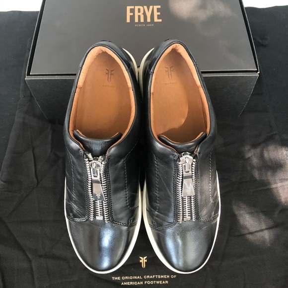 frye lena zip low black